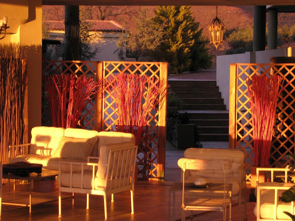 Hotel Nabia Candeleda Exterior photo
